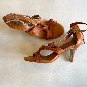 Vintage Banana Republic heel sandals
